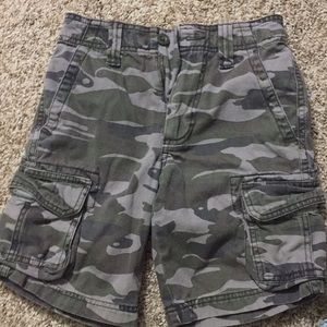 Boys size 8 Camo cargo shorts